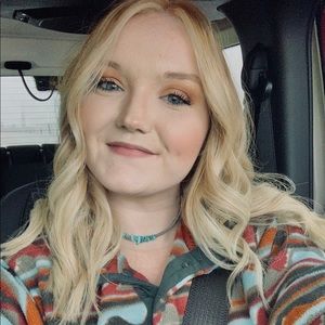 Meet your Posher, Cori-beth